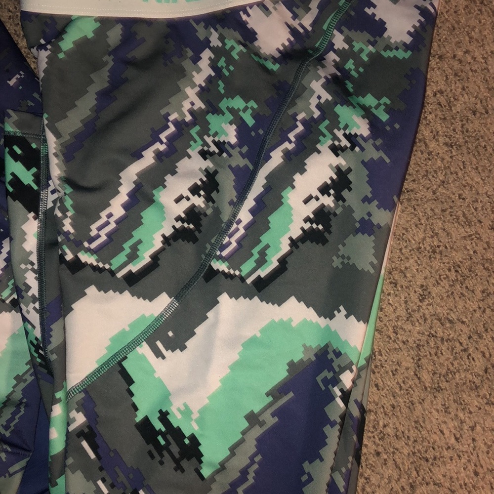 Womens Nike Pro outfit large